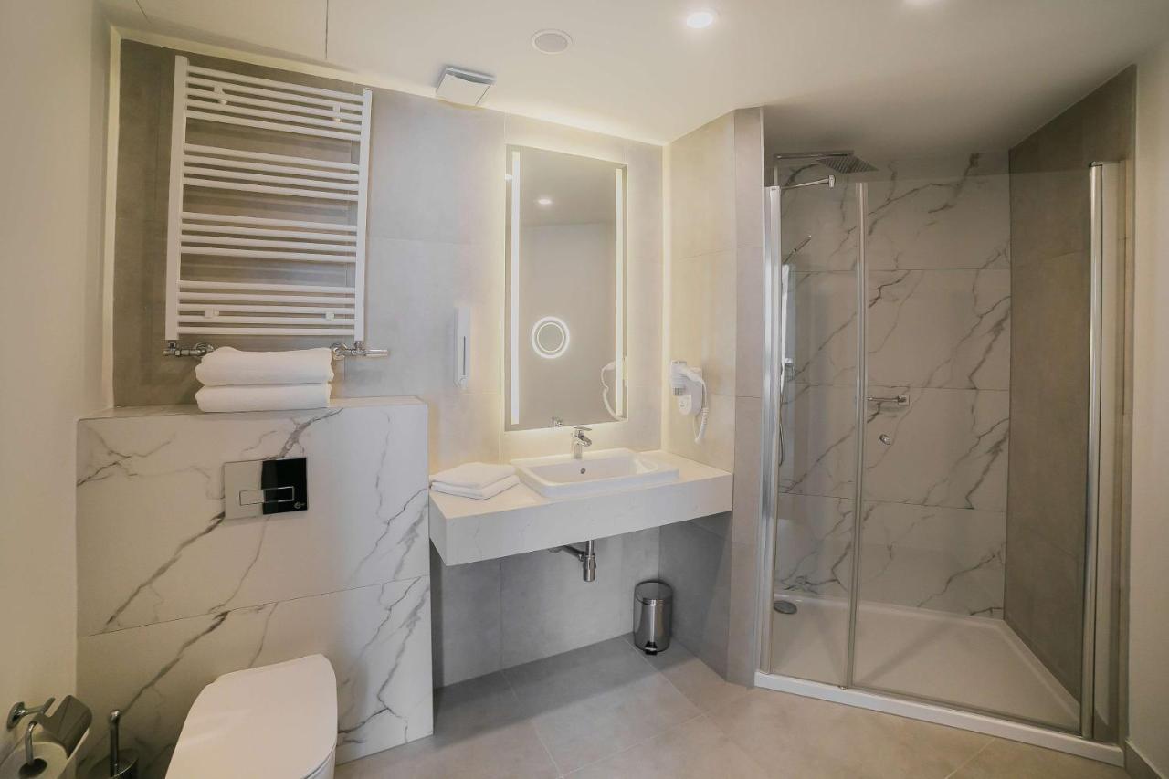 B&B Hotel Warsaw East 外观 照片